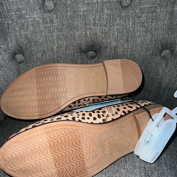 Cat & Jack - Ankle boots. Size -Big kid 4 - Picture 8 of 8